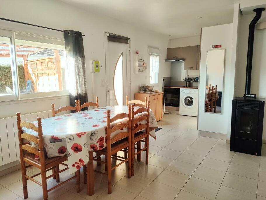 Maison Cosy A Proximite De La Plage Hermanville-sur-Mer Exterior foto